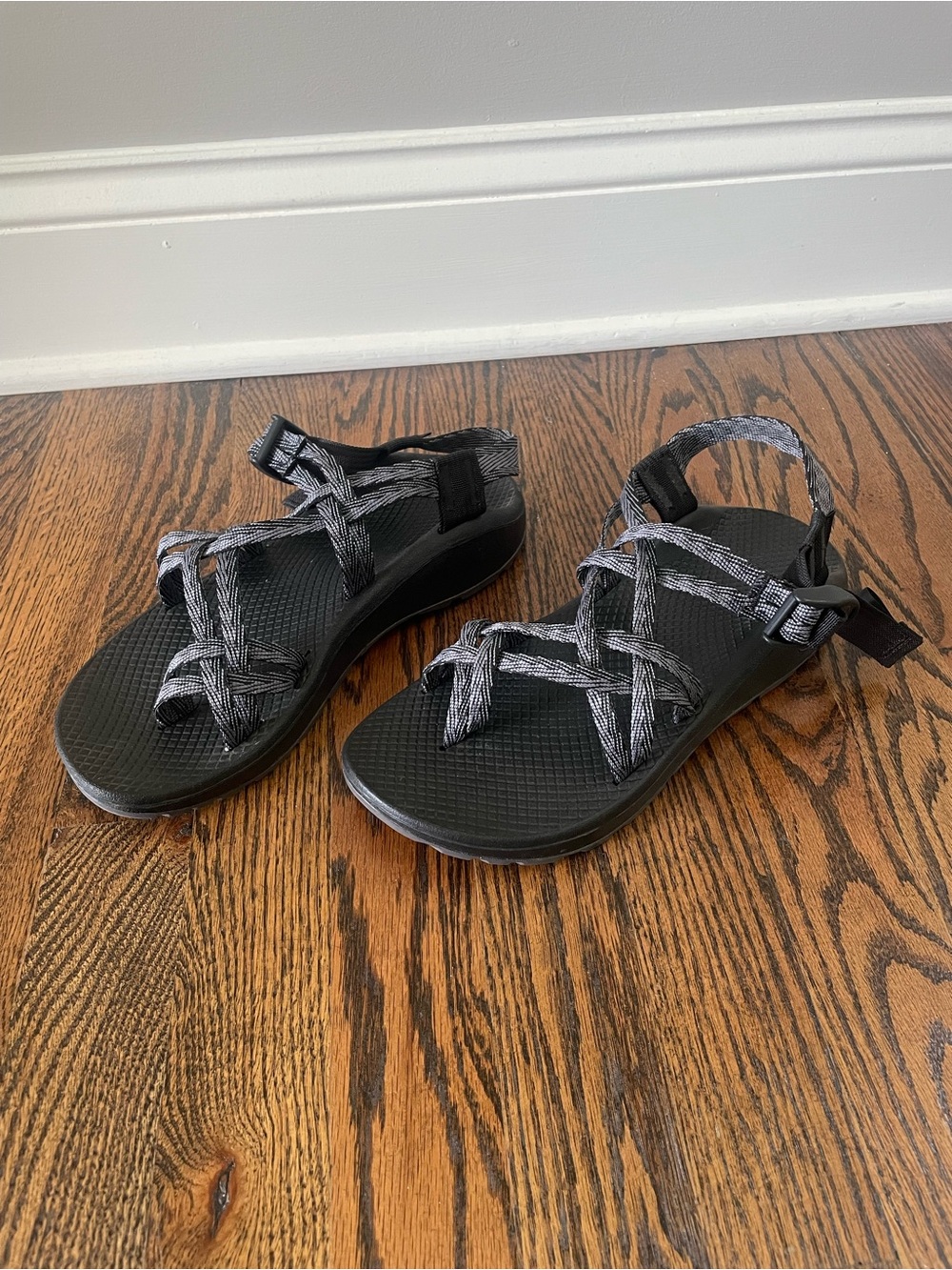 Chaco Women’s ZX/2 Cloud Dual Adjustable Straps Cushioned sandal
